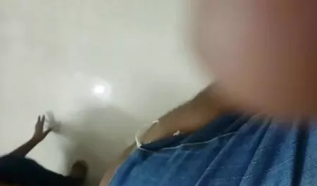 Tua Dewasa tukang pijat menggosok musim panas dengan jari bokepjandajepang dan mainan