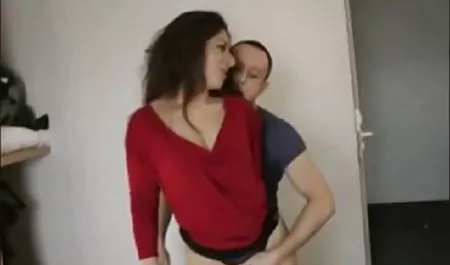 Ebony bayi mengambil beban di video bokep janda nakal pantatnya phat