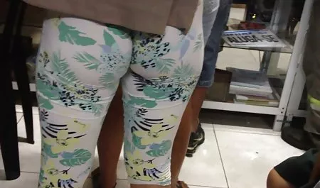 Ramping bokep janda tante dengan rambut pirang mani muncrat pakai tali