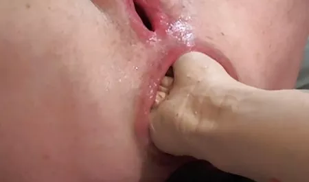 Penyihir Cherry Kiss Menyebabkan Laki-Laki Untuk Menderita 4 janda video bokep Fun -