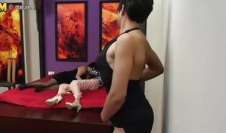 Subur bertato Starlet Christy menggunakan mainan janda tetek besar video her pussy ketat
