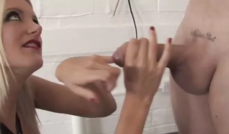 sebagai sekolah video vorno janda seharusnya hari ini !