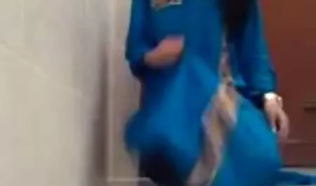 Gaun bokep tante haus Menggoda Dan Menarik