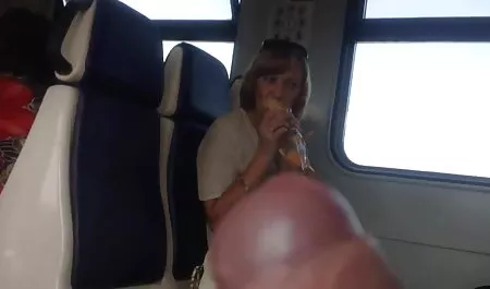 Aku kumpulan bokep janda menggoyangkan pantatku untuk anda di celana saya