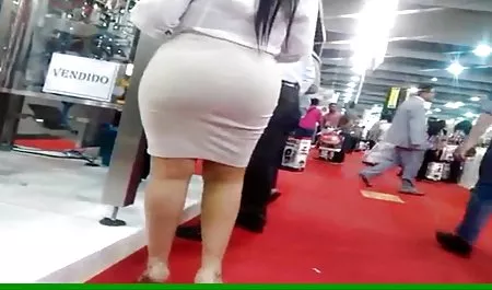 -kecantikan-Malaikat - seks antar bakep janda ras, rambut coklat, dan lemari pakaian